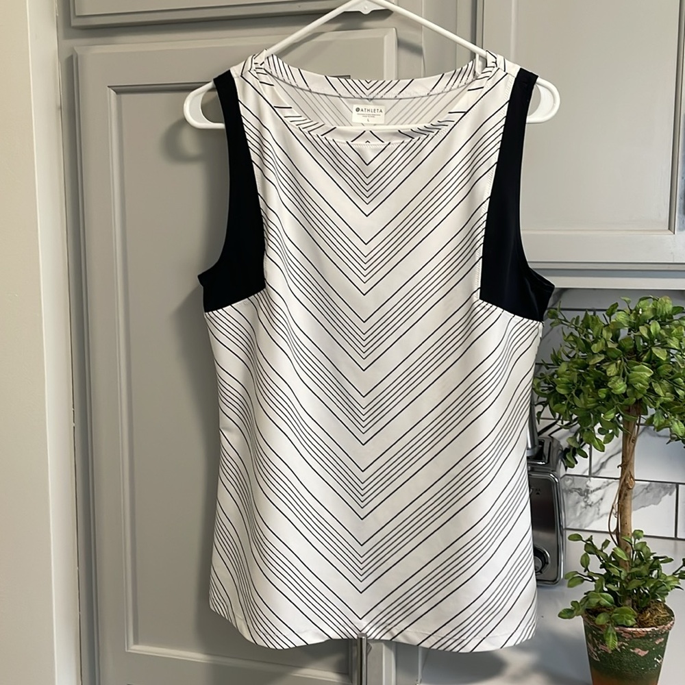 Athleta Rash-Guard Black/White Chevron Stripe Sleeveless Swim Top L EUC - Picture 3 of 11